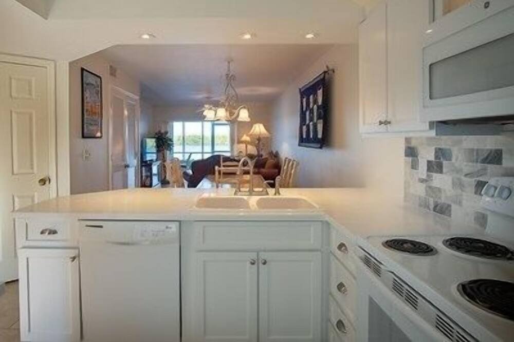 Photo of Bedroom in Hammock Bay