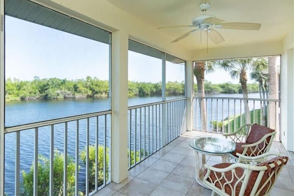 Photo of Patio Balcony in Hammock Bay