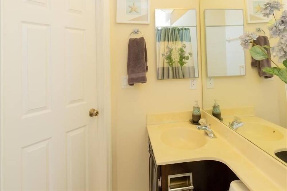 Photo of Bathroom in Hammock Bay