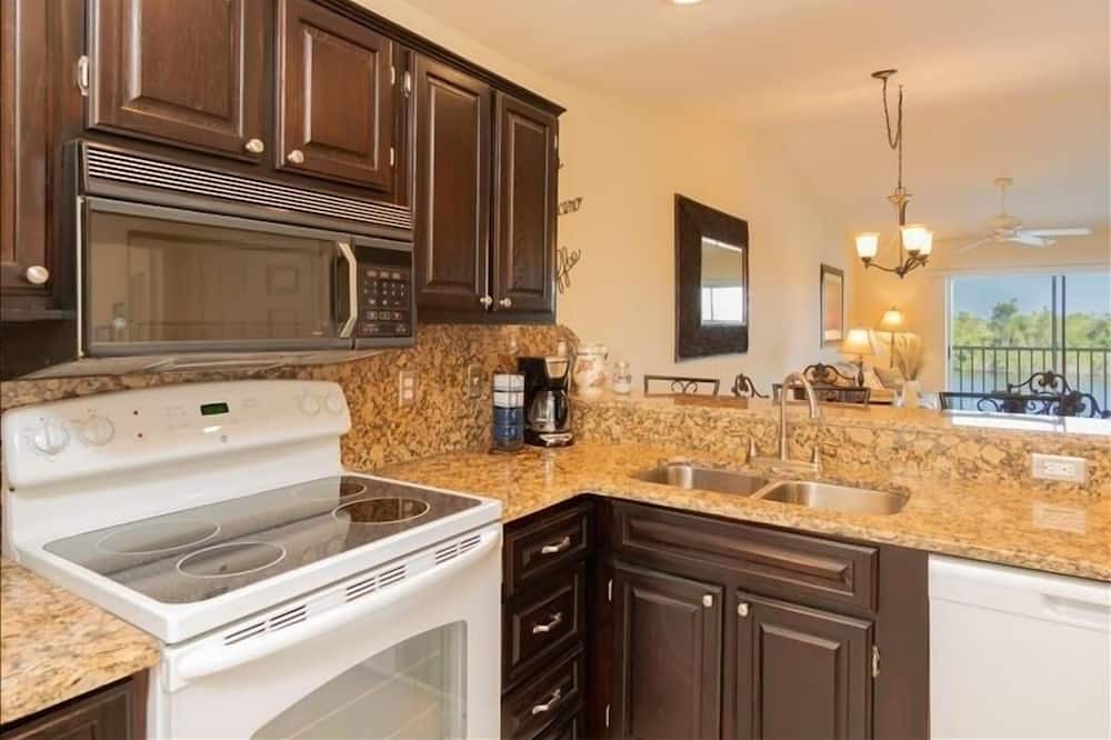 Photo of Kitchen in Hammock Bay