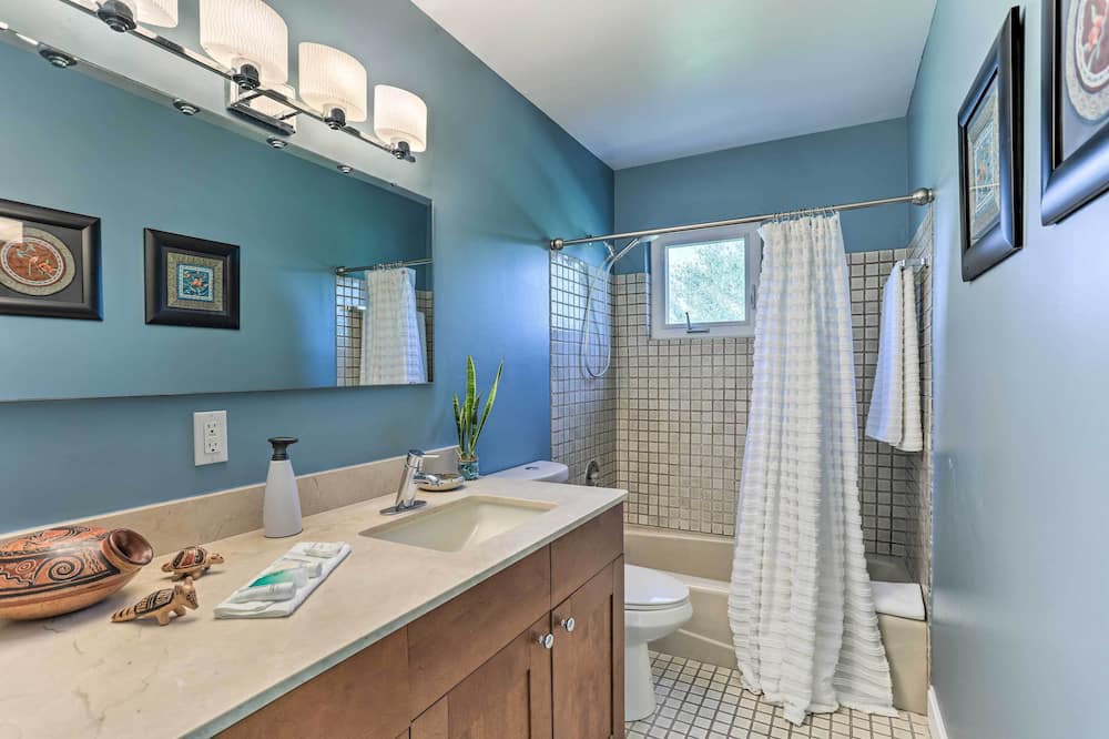 Photo of Bathroom in Palm City