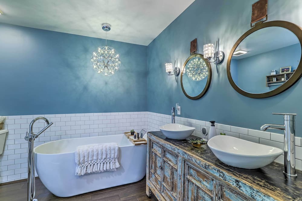 Photo of Bathroom in Palm City