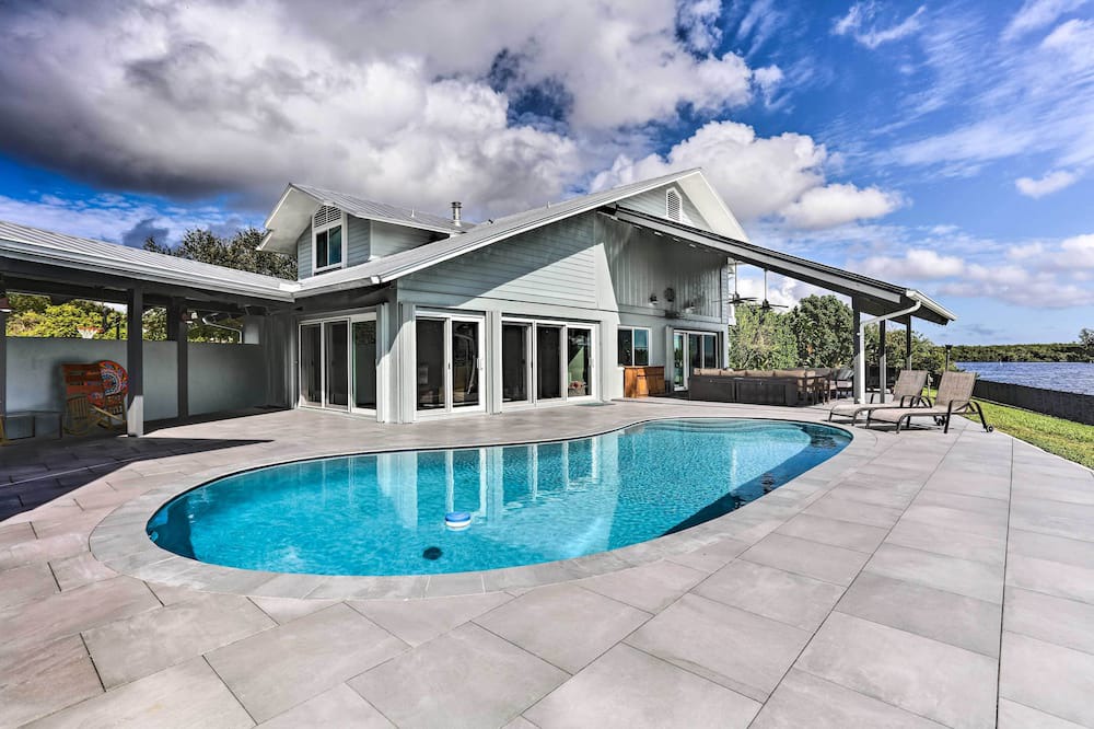 Photo of Outdoor in Palm City