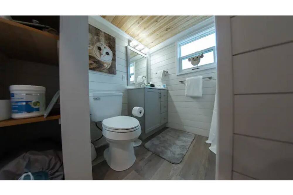 Photo of Bathroom in Reddick