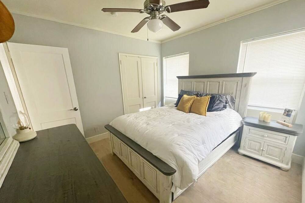 Photo of Bedroom in Tarpon River