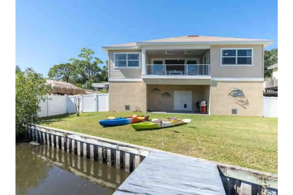 Photo of Outdoor in Crystal Beach