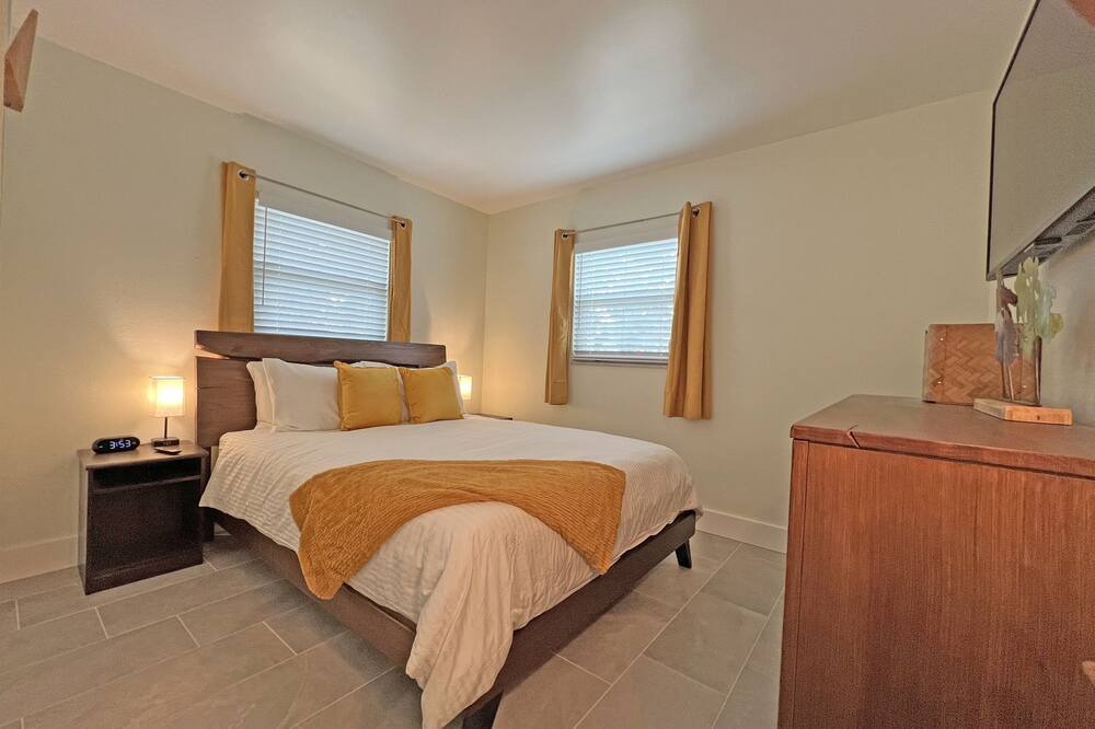 Photo of Bedroom in Gillespie Park