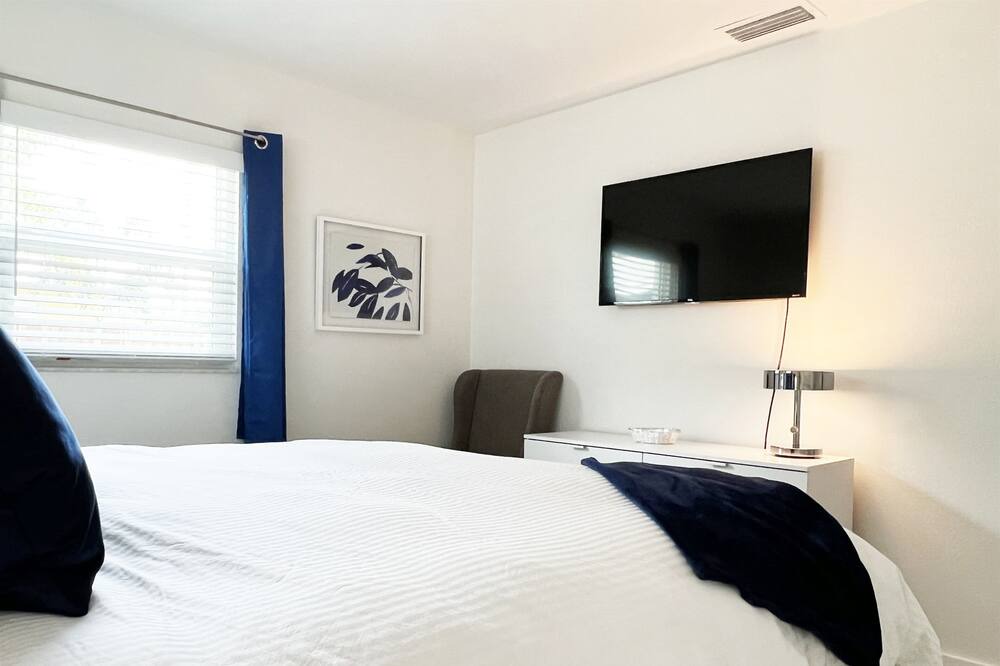 Photo of Bedroom in Gillespie Park