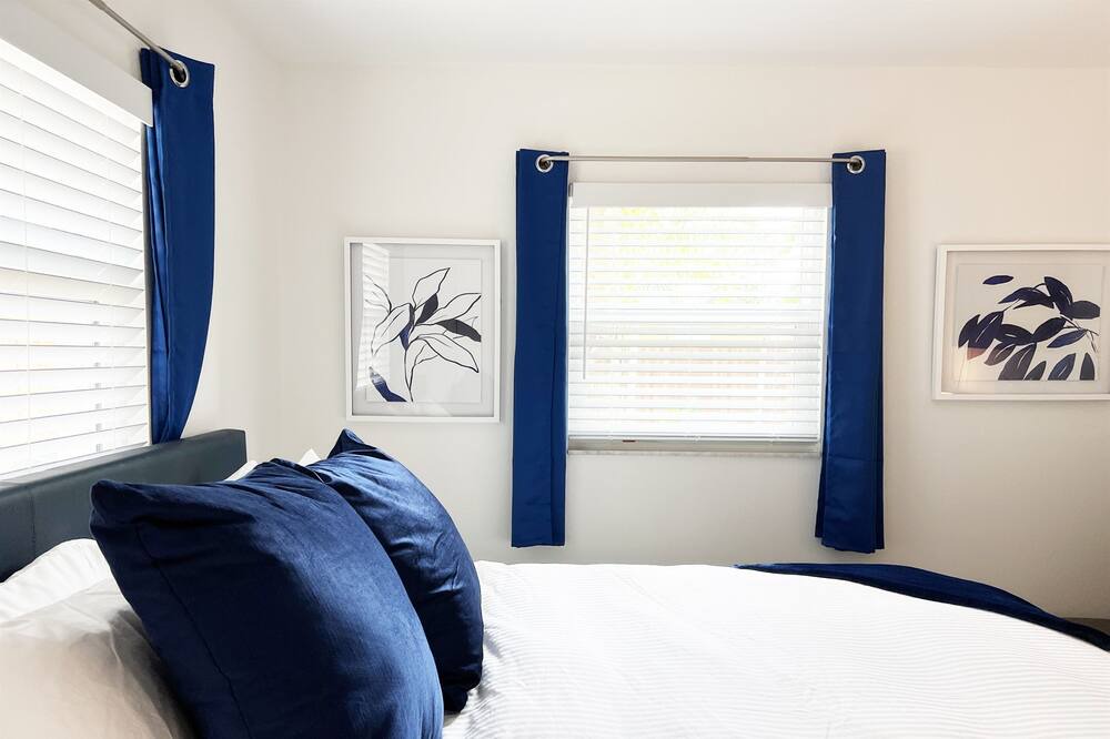 Photo of Bedroom in Gillespie Park