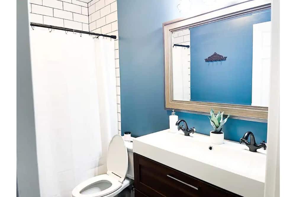 Photo of Bathroom in West Hollywood