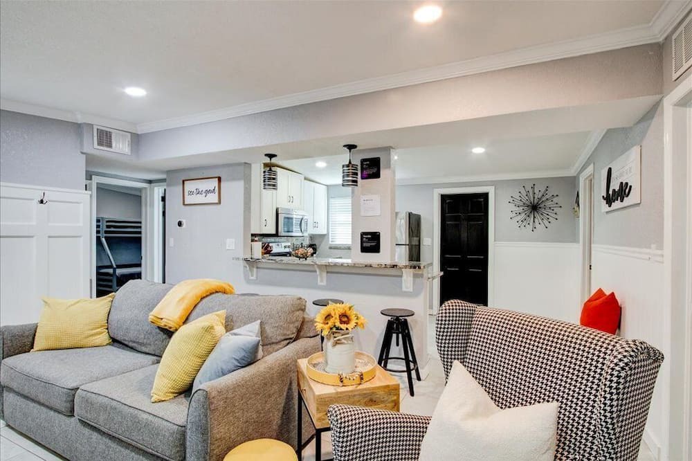 Photo of Livingroom in Altamonte Springs