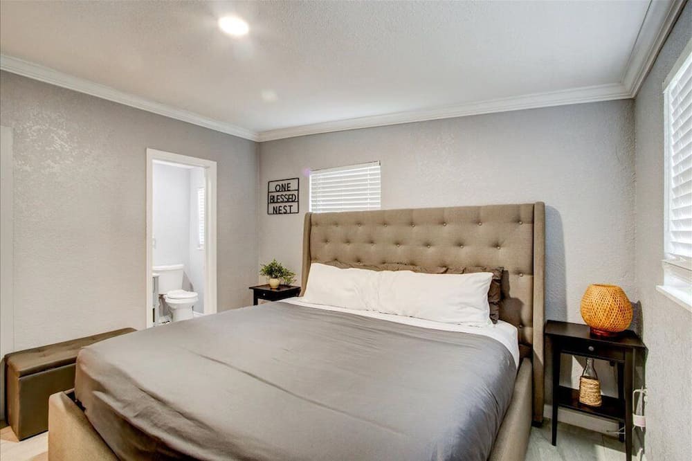 Photo of Bedroom in Altamonte Springs