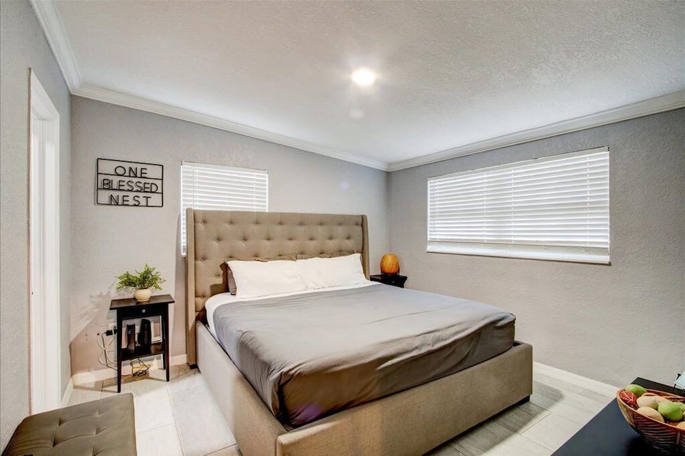 Photo of Bedroom in Altamonte Springs