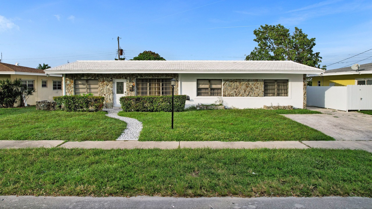 Photo of Outdoor in Ives Estates