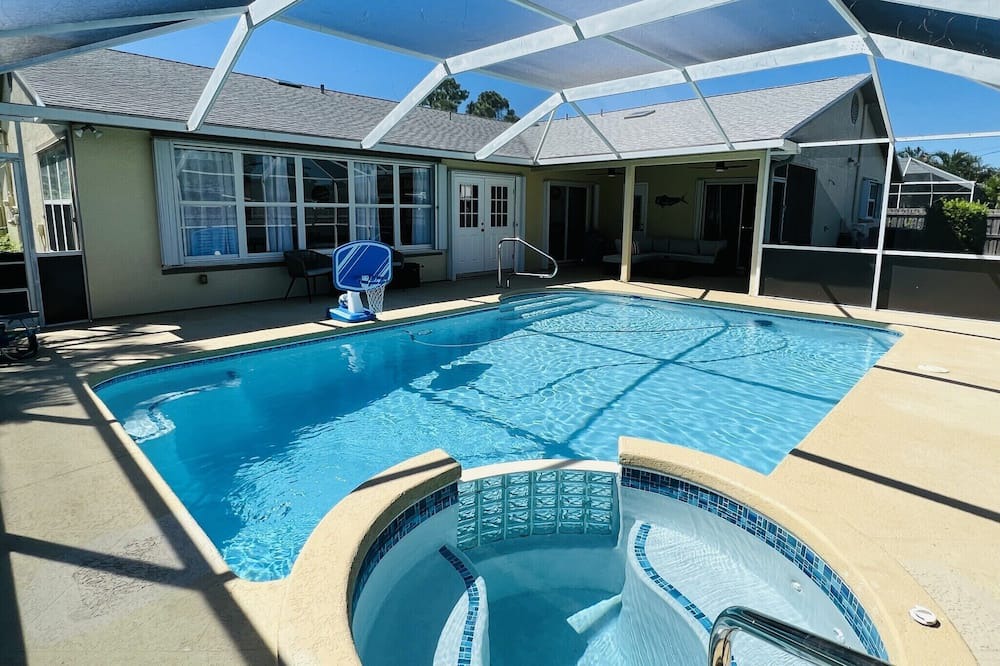 Photo of Outdoor in Sebastian Highlands