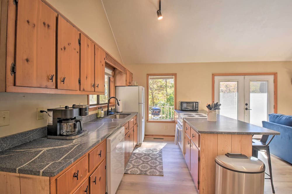 Photo of Kitchen in Rabun Gap