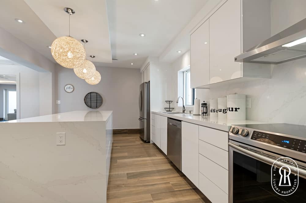 Photo of Kitchen in Surfside