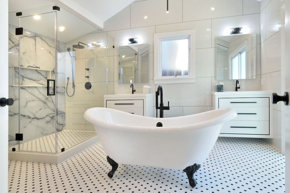 Photo of Bathroom in Historic Seaport