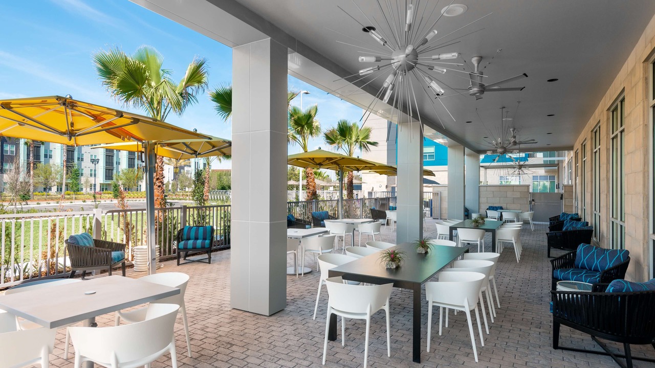 Photo of Patio Balcony in Airport North