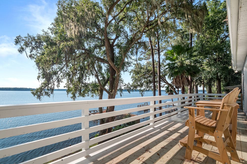 Photo of Patio Balcony in Quincy