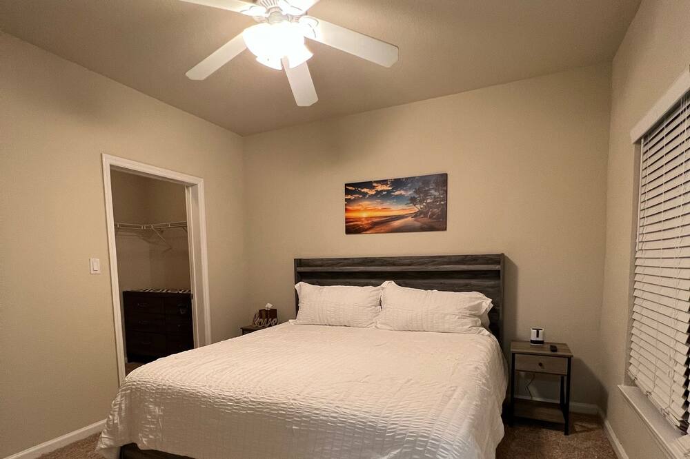 Photo of Bedroom in Port Tampa City