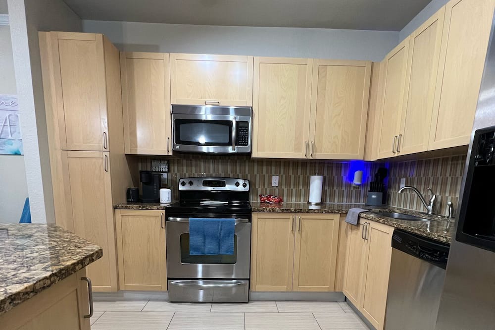 Photo of Kitchen in Port Tampa City