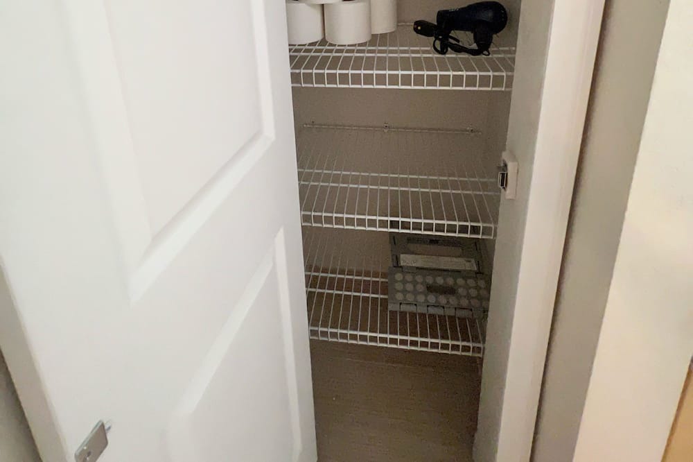 Photo of Bathroom in Port Tampa City