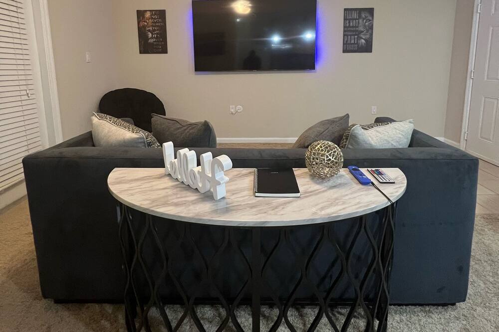 Photo of Livingroom in Port Tampa City