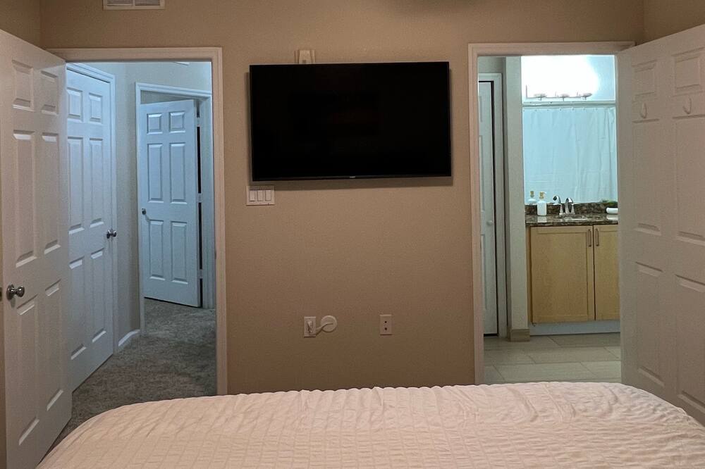 Photo of Bedroom in Port Tampa City