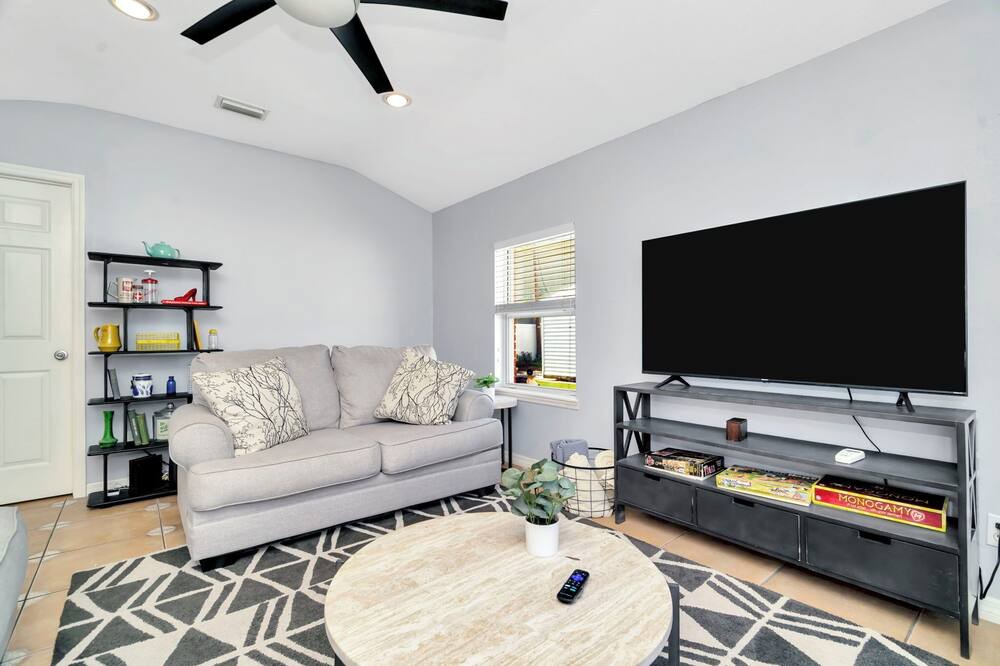 Photo of Livingroom in Virginia Park