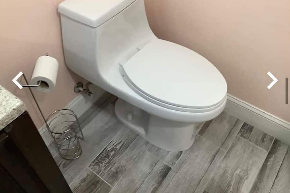 Photo of Bathroom in Ocean View Halifax Estates