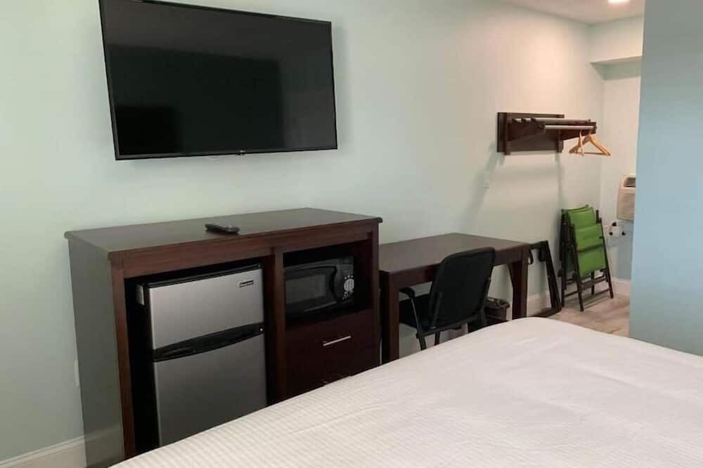 Photo of Bedroom in Ocean View Halifax Estates