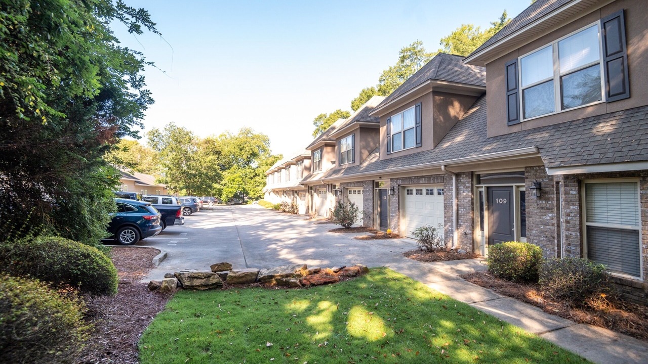 Photo of Outdoor in Auburn