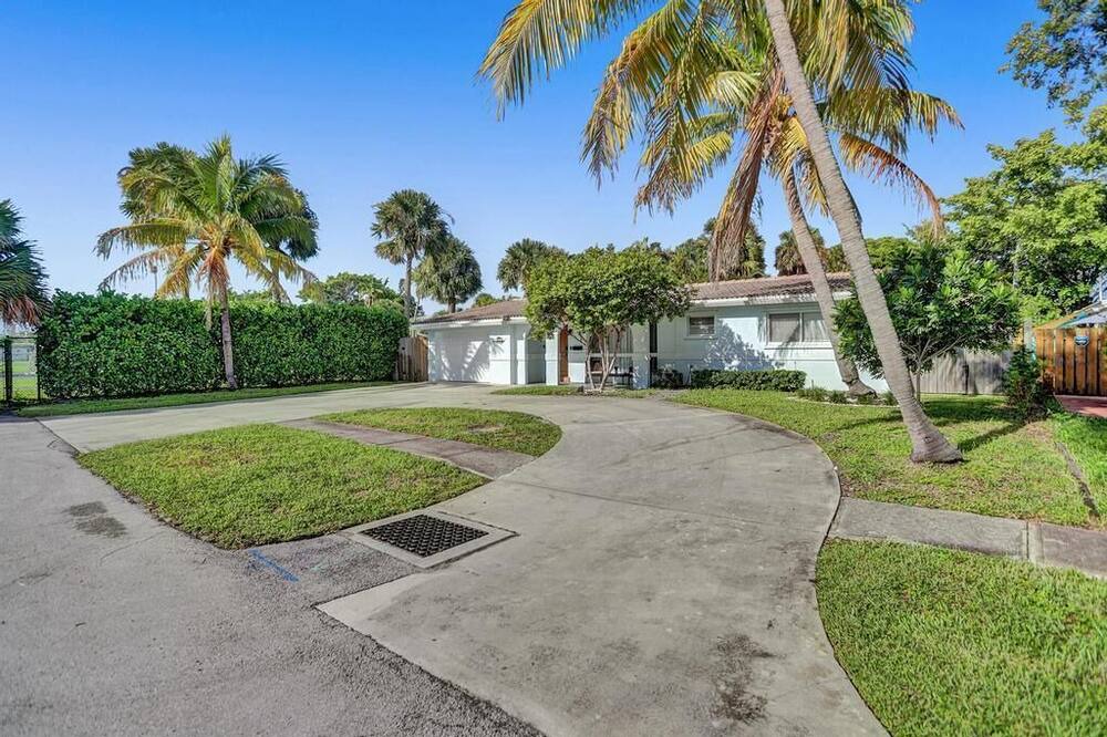 Photo of Outdoor in Deerfield Beach