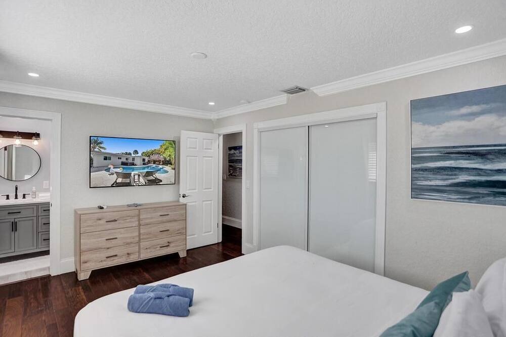 Photo of Bedroom in Deerfield Beach