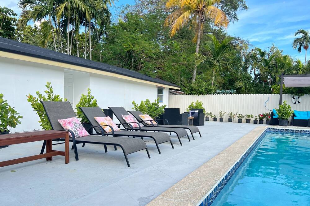 Photo of Outdoor in Coral Terrace