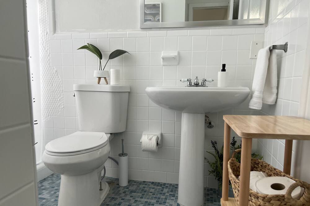 Photo of Bathroom in Coral Terrace
