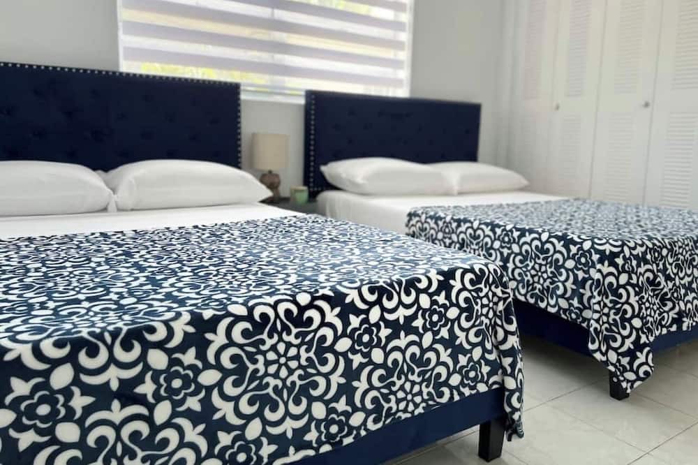 Photo of Bedroom in Coral Terrace