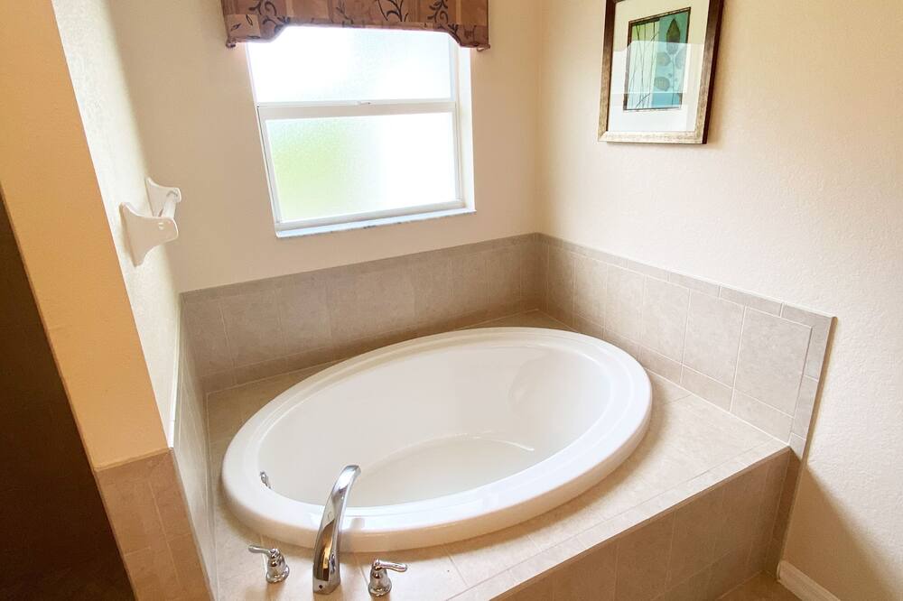 Photo of Bathroom in South Gulf Cove