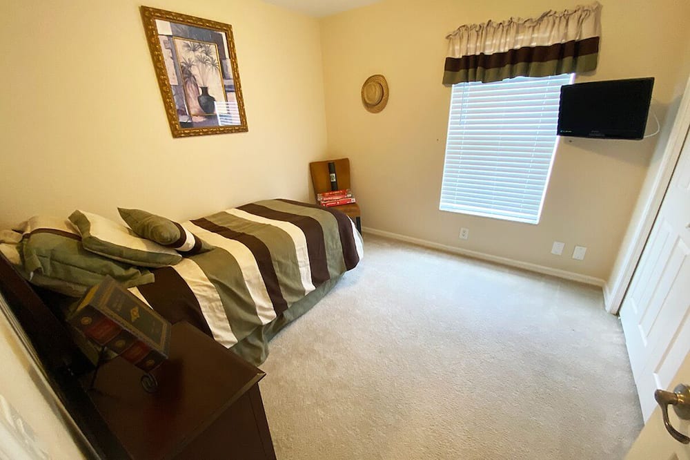 Photo of Bedroom in South Gulf Cove
