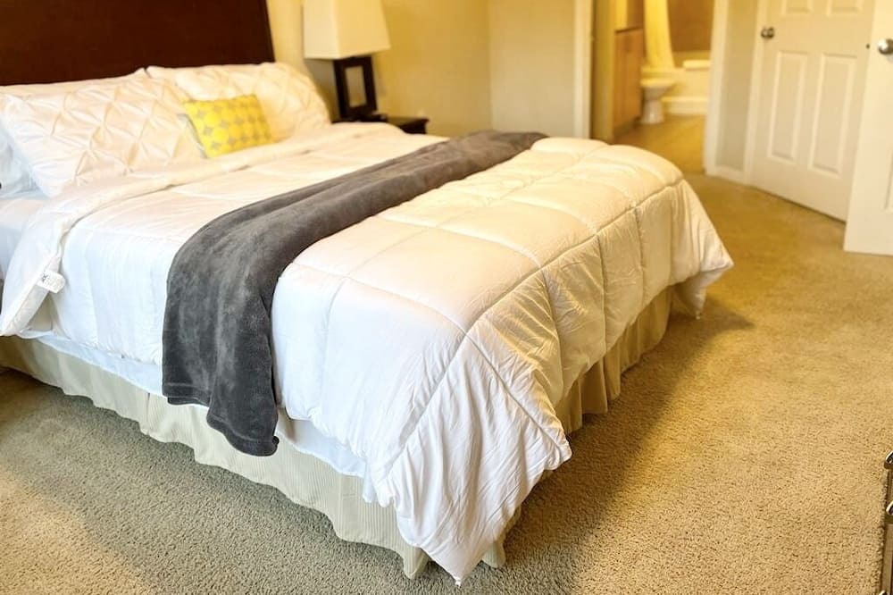 Photo of Bedroom in Port Tampa City