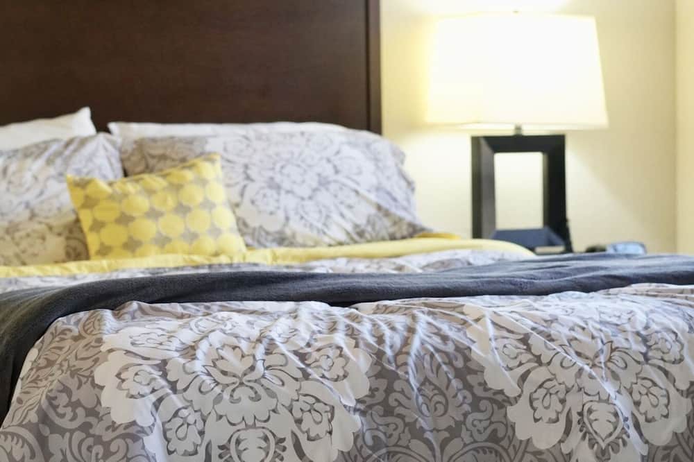 Photo of Bedroom in Port Tampa City