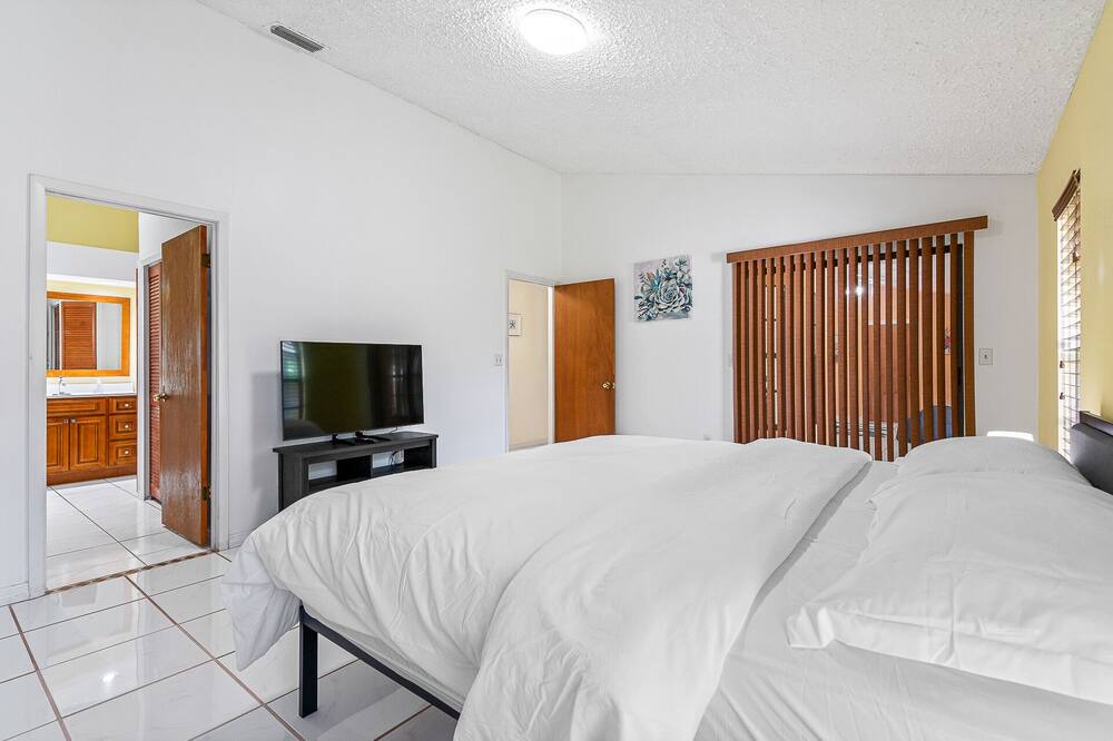 Photo of Bedroom in Carrollwood