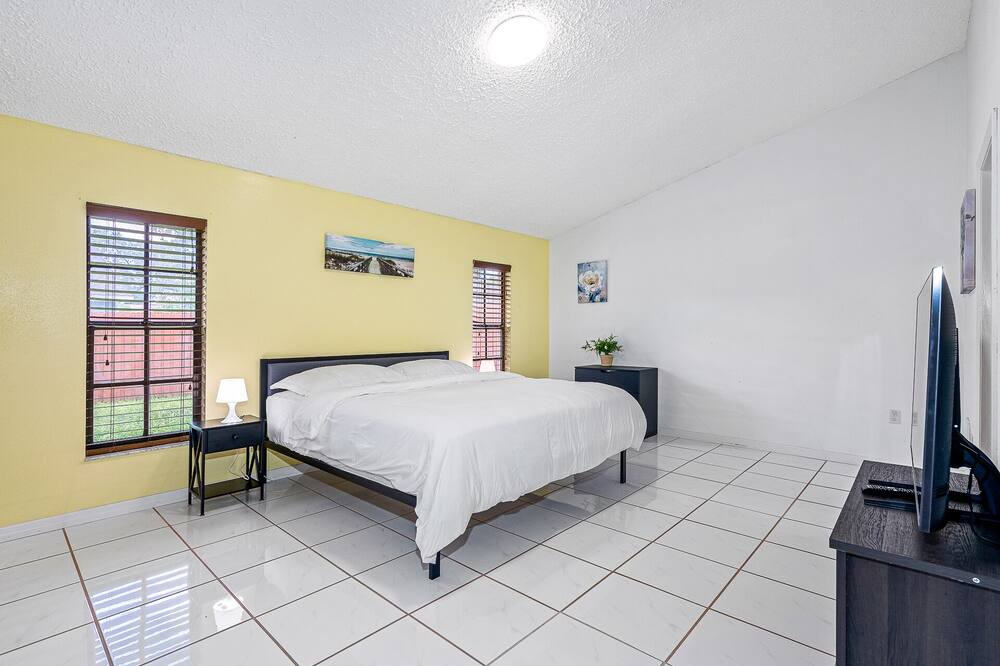 Photo of Bedroom in Carrollwood