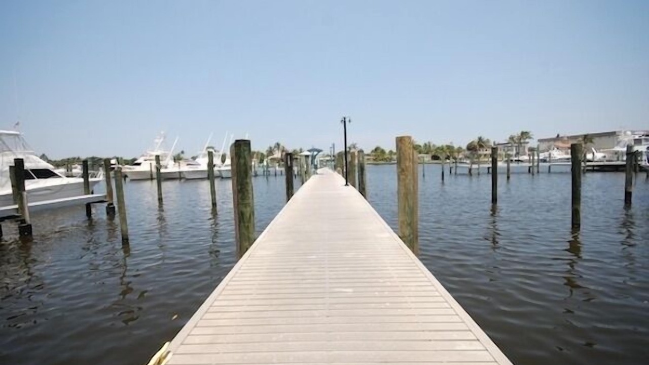 Photo of Buildings in Stuart