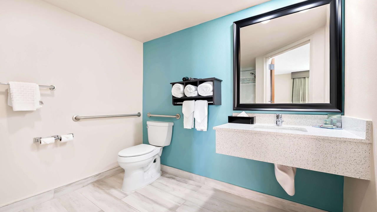 Photo of Bathroom in Villas on the Green