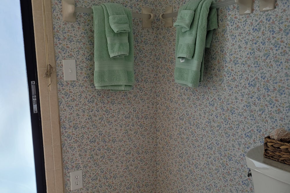 Photo of Bathroom in Palm Harbor