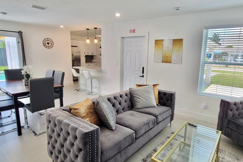 Photo of Livingroom in West Hollywood