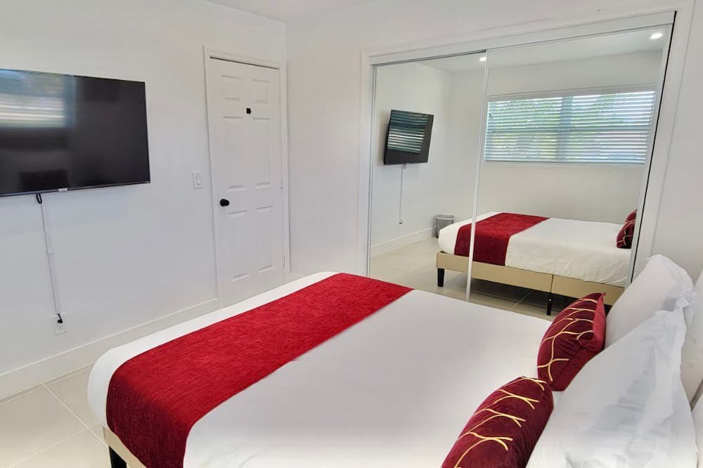 Photo of Bedroom in West Hollywood
