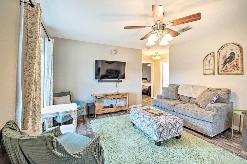 Photo of Livingroom in Summerfield